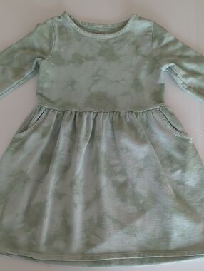 Cat & Jack Dress Size M (8)